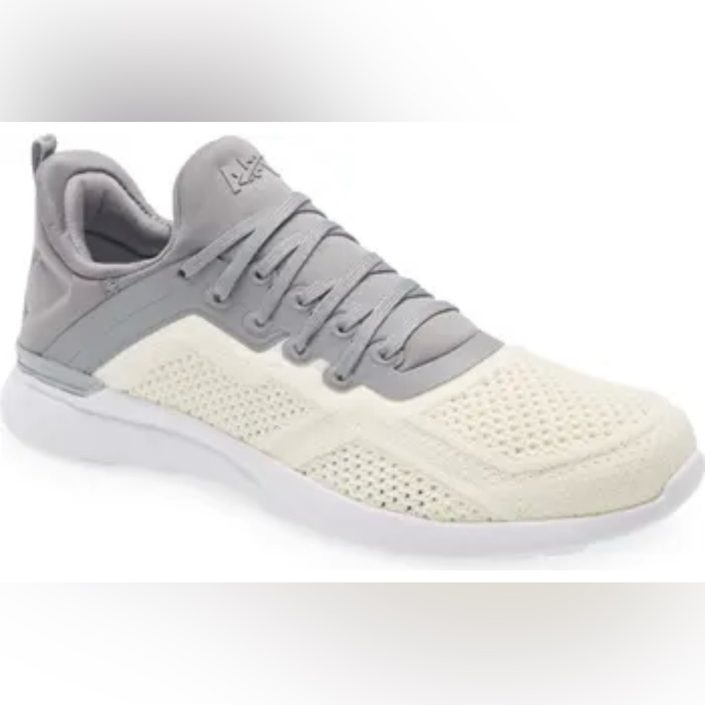 APL Techloom Tracer Knit Training shoe